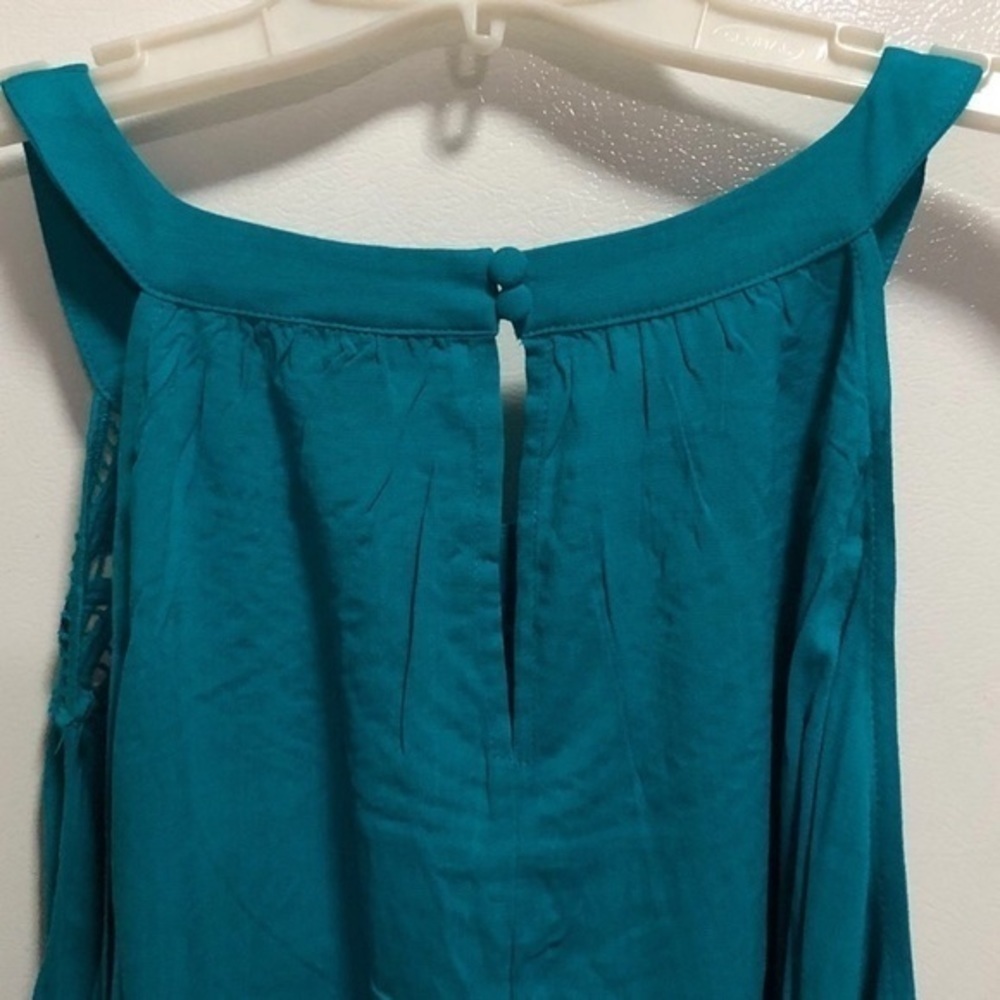 Teal Crochet Halter Tank Top - Picture 10 of 11